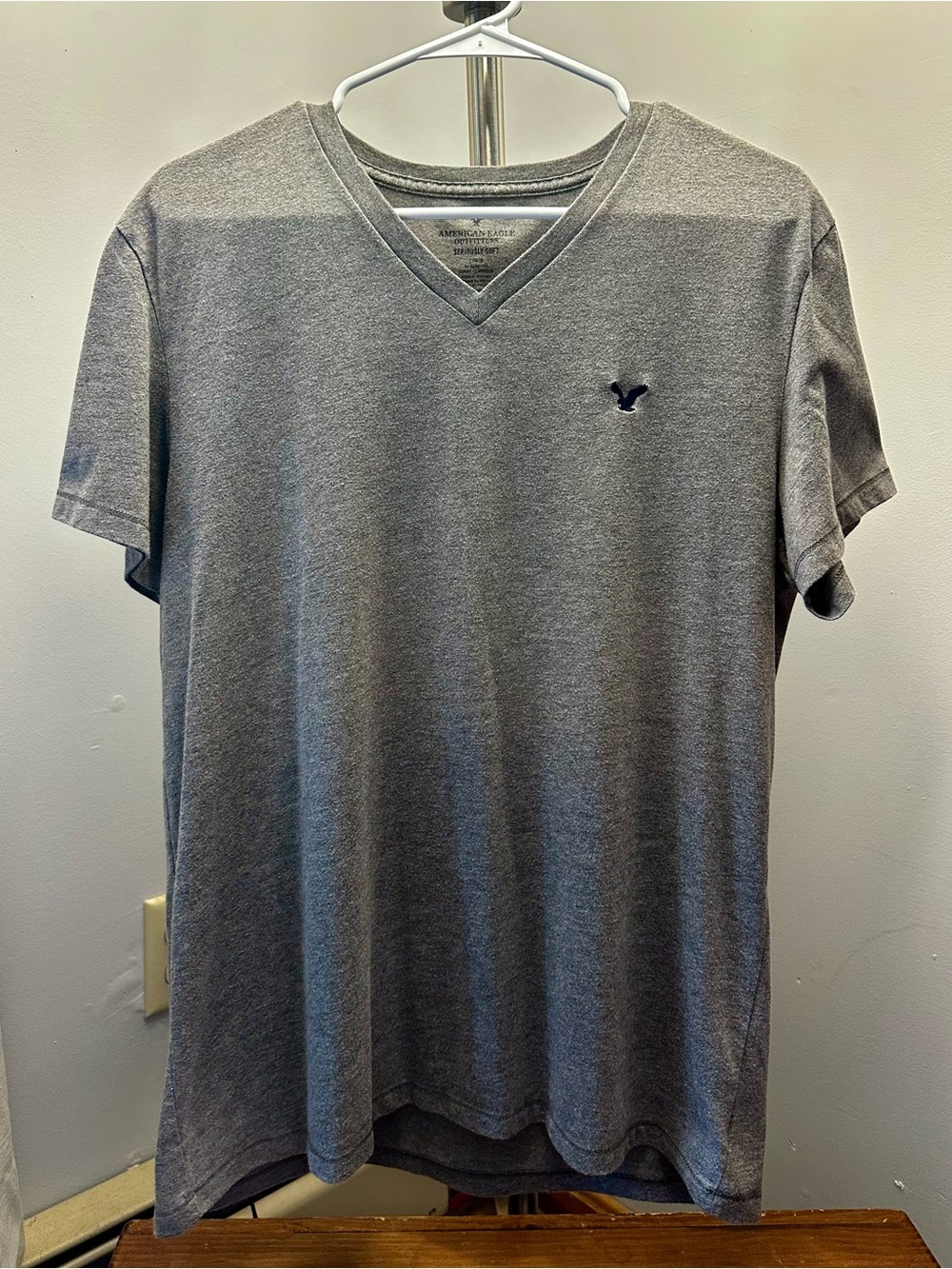 American Eagle Outfitters Men’s V-Neck Tee - Heather Gray